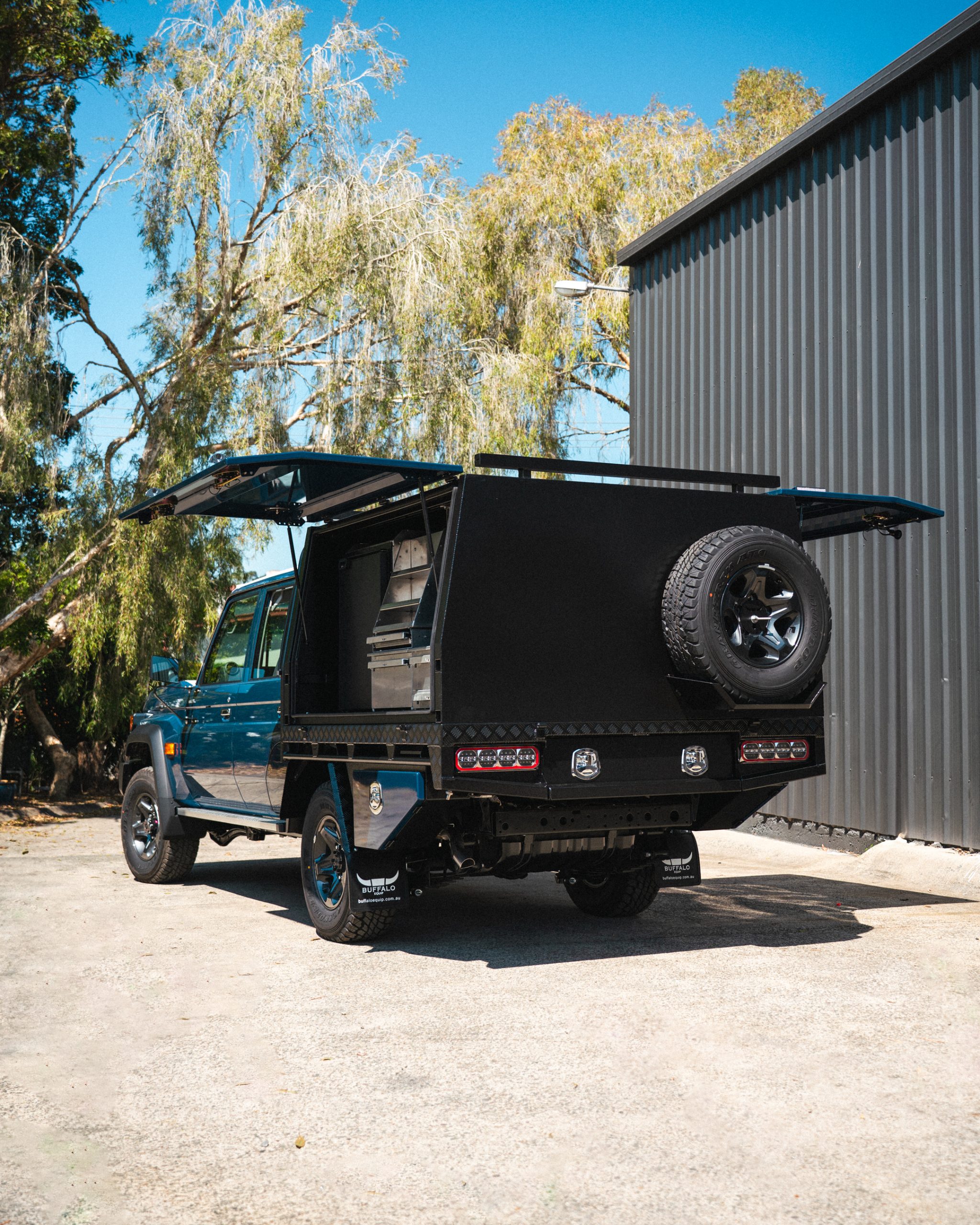 Blue 79 Series with Buffalo Chassis Mount canopy